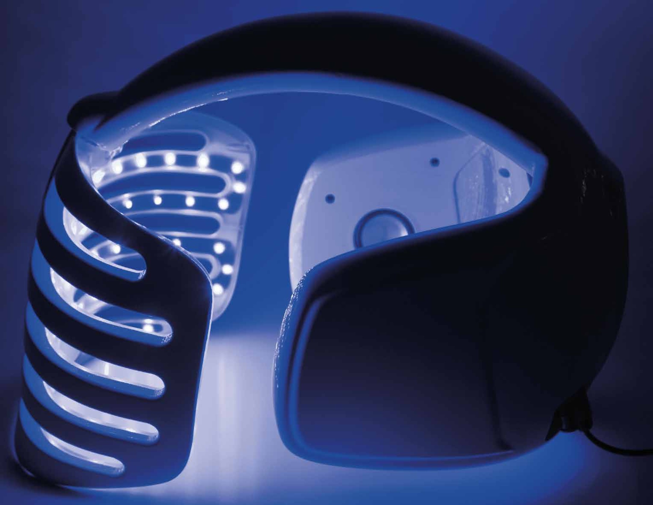 Casco FM5 Sensory, dettaglio LED in alta risoluzione